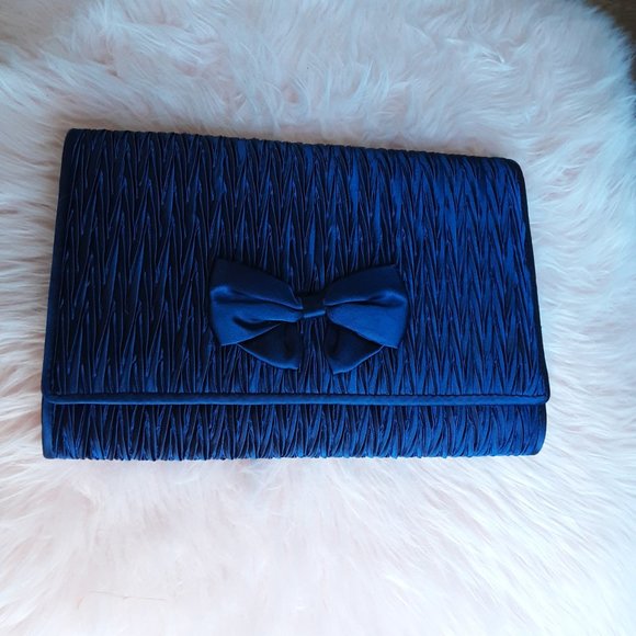 Evening Gown by JS COLLECTIONS - Picture 14 of 14